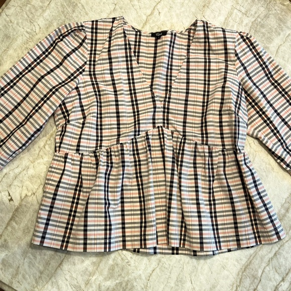 Rails plaid top. Only worn once! Size large. - Picture 2 of 3